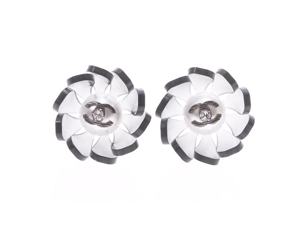 Chanel Flower Motif Earrings 18 Years Ladies Fake Pearl SV Hardware A Rank Good Condition CHANEL Box Used Ginzo