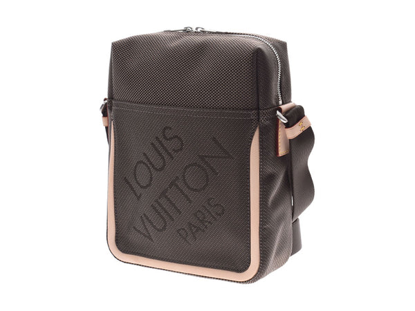 Louis Vuitton, Jeanne, to M93040 M93040, Men' s Sholder bag, new beauty, LOUIS VUITTON, used in a second-hand silver.