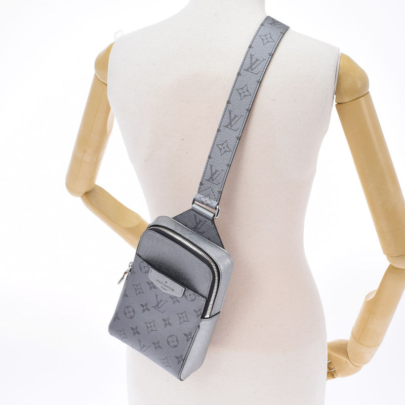 Louis Vuitton MONOGRAM Outdoor Slingbag (M30833)