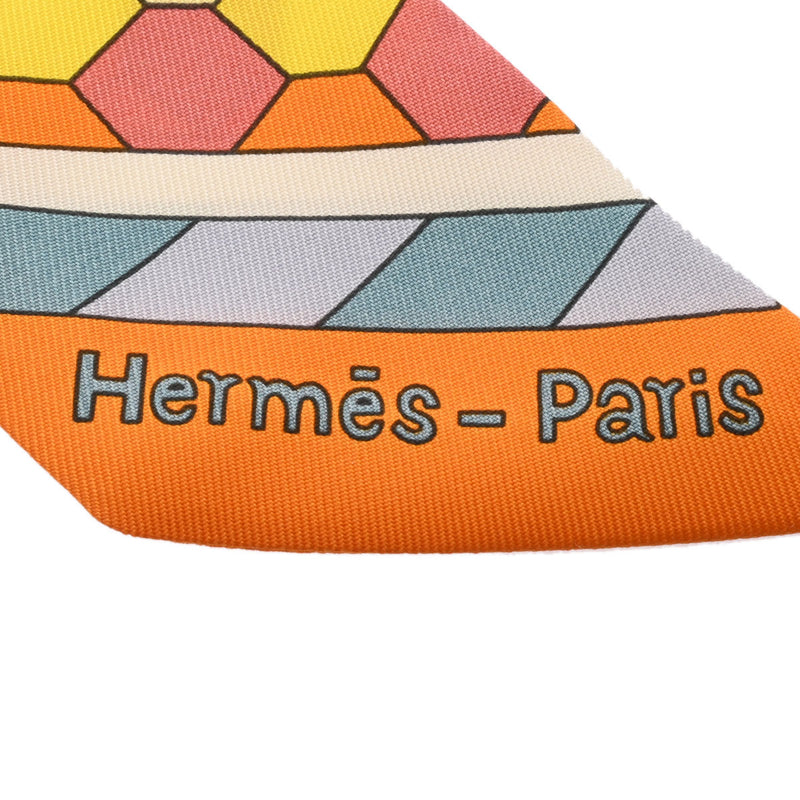 HERMES エルメス ツイリー LES MURMURES DE LA FORET オレンジ/ジョーヌヴィフ/ヴェールドグリス レディース シルク100％ スカーフ 新品 銀蔵